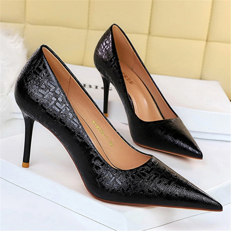High Heels Gold Silver Pumps Pointed Toe Low Heels Lady Wedding Retro Luxury Shoes