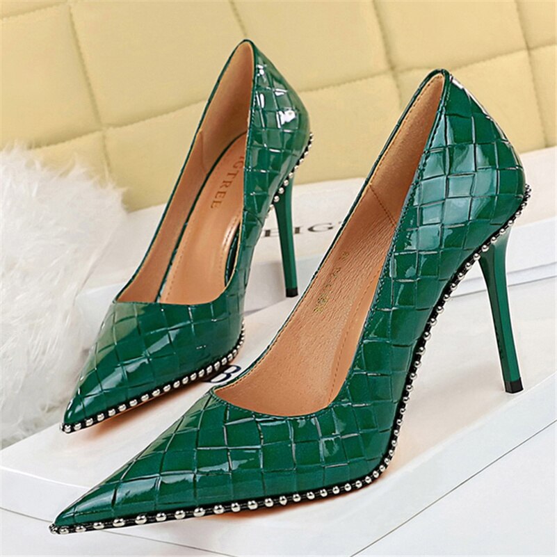 2023 Women Heels 8cm 10.5cm High Heels Rivets Studded Wedding Bridal Pumps Lady Nude Green Middle Low Heels Scarpins Party Shoes