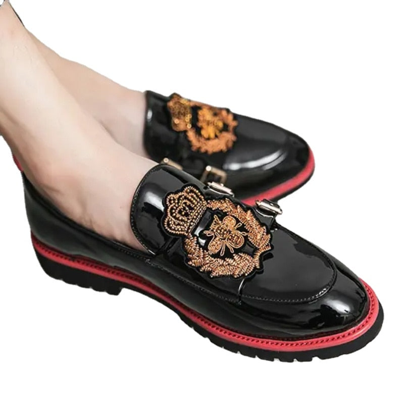 Embroidery Belt Buckle Decoration Slip-On Casual Shoes Low Heel Comfortable Classic Men Shoes